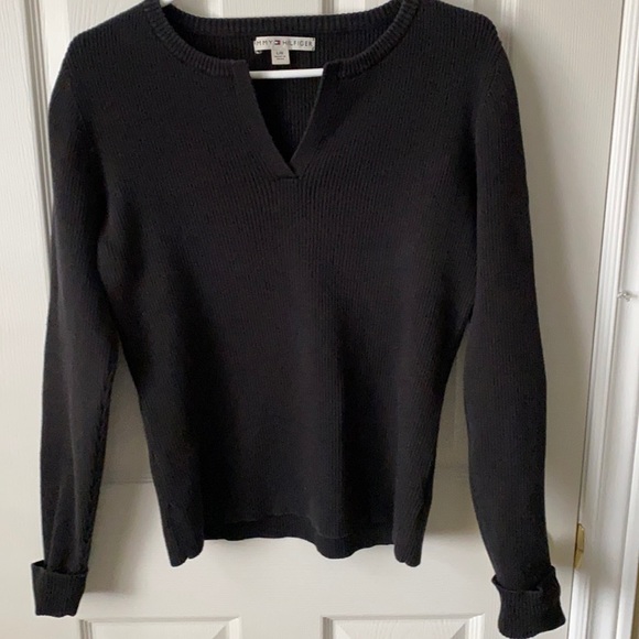 Tommy Hilfiger Sweaters - ** BUNDLE SALE * Tommy Hilfiger V Neck sweater